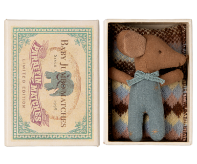 Maileg Sleepy wakey baby mouse in matchbox - blauw